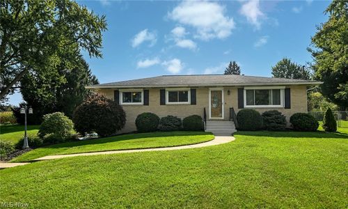 1420 Whitehall Dr, Mogadore, OH, 44260-1905 | Card Image