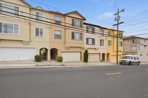 673 Hillside Boulevard, Daly City, CA, 94014 | Card Image
