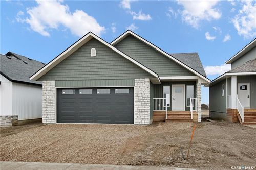 105 Emma Crescent, Martensville, SK, S0K2T2 | Card Image