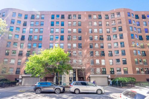 810-711 W Gordon Ter, Chicago, IL, 60613-2277 | Card Image