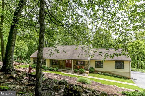 726 Aspen Ln, LEBANON, PA, 17042-9073 | Card Image