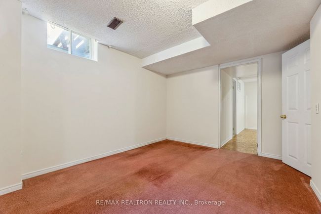 6 Gardiner Dr, House other with 6 bedrooms, 4 bathrooms and 2 parking in Ajax ON | Image 32