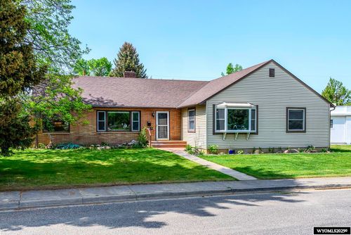 508 17th St, Cody, WY, 82414-3304 | Card Image