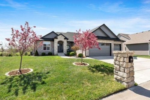 4724 N Elk Creek Dr, Bel Aire, KS, 67226-7629 | Card Image