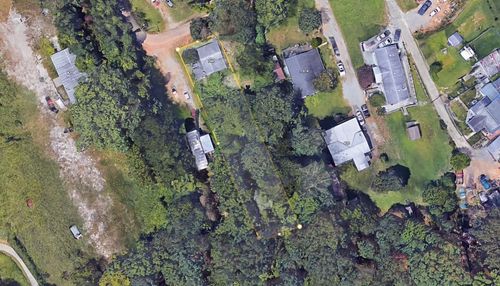 744 Town Creek Cir, Lenoir City, TN, 37771-6558 | Card Image