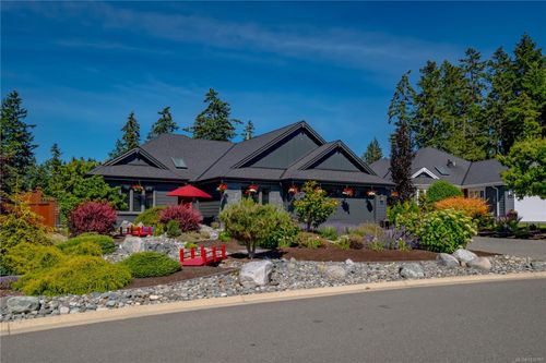 1008 Brookfield Cres, Parksville, BC, V9P0E3 | Card Image