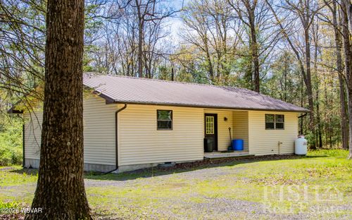365 E End Mountain Rd, MILL HALL, PA, 17751 | Card Image