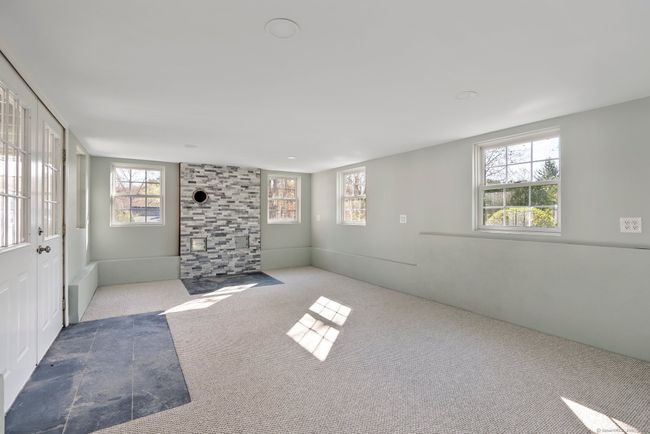 93 Valley View Dr, House other with 3 bedrooms, 2 bathrooms and null parking in Wethersfield CT | Image 33