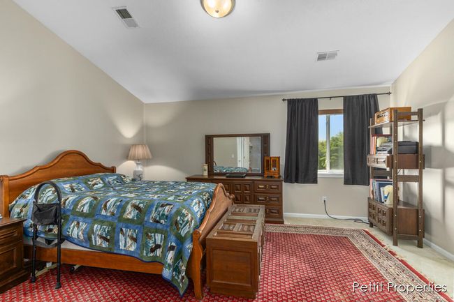 UNIT-32 - 5869 Crosswinds Dr, Condo with 2 bedrooms, 2 bathrooms and null parking in Norton Shores MI | Image 13