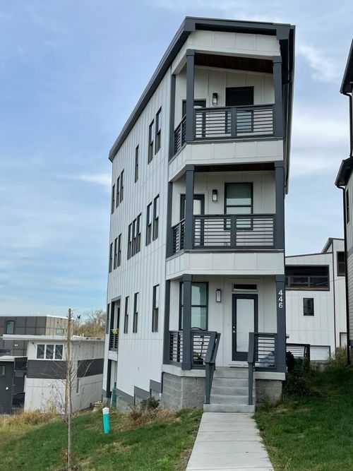 446 37th Ave N, Nashville, TN, 37209-3730 | Card Image