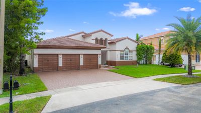 2256 Sw 132nd Ter, House other with 4 bedrooms, 3 bathrooms and null parking in Miramar FL | Image 1