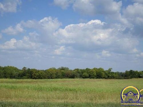2500 Se 77th St, Berryton, KS, 66409 | Card Image
