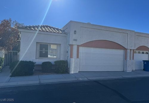 6457 Blue Blossom Ave, Las Vegas, NV, 89108-7347 | Card Image