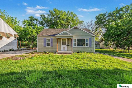 5320 Fontenelle Boulevard, Omaha, NE, 68111 | Card Image