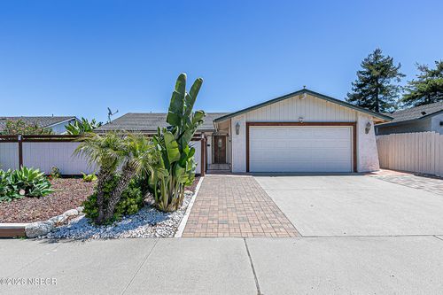 616 N 9th St, Lompoc, CA, 93436-4925 | Card Image
