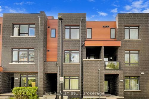 112-370 D Red Maple Road, Richmond Hill, ON, L4C5T4 | Card Image