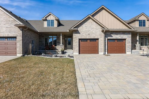 102 Leneve St, Forest, ON, N0N1J0 | Card Image