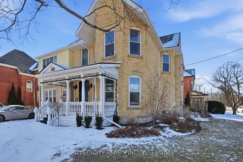 82 Wellington Street, St Thomas, ON, N5R2R2 | Card Image