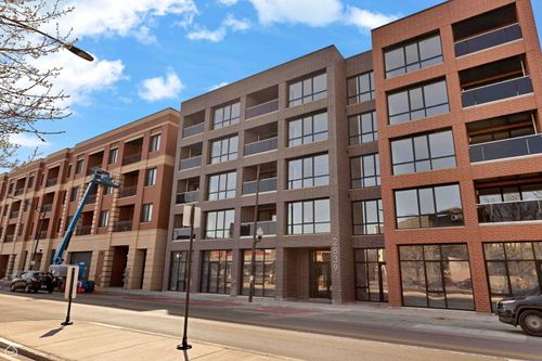 101-2839 W Belmont Avenue, Chicago, IL, 60618 | Card Image