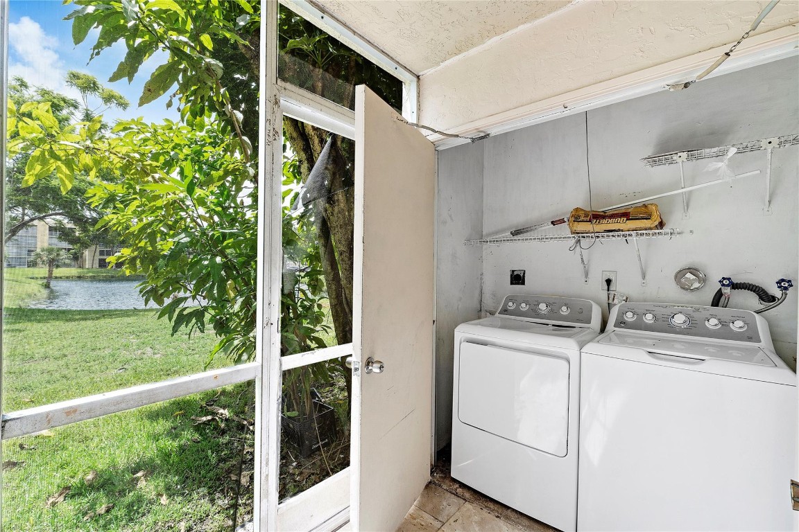 Residential in Lauderdale Lakes 4