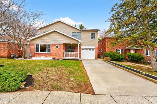 15 Croswell St, Albany, NY, 12206-1209 | Card Image