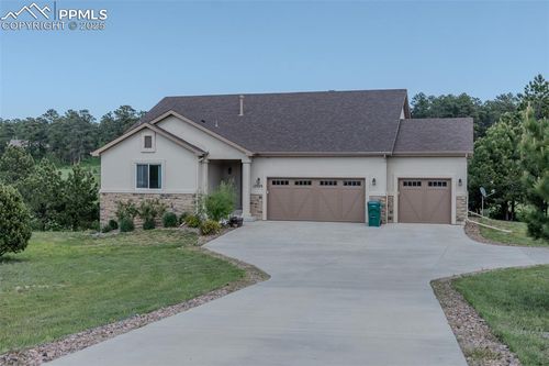 17529 Old Cherokee Trl, Colorado Springs, CO, 80921-3151 | Card Image