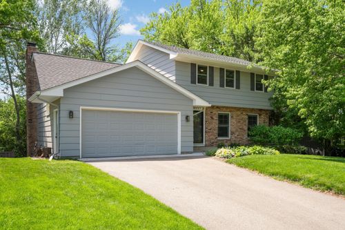 5337 Whiting Ave, Edina, MN, 55439-1255 | Card Image