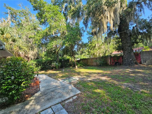 1822 6 Th Ave, House other with 4 bedrooms, 3 bathrooms and null parking in Gainesville FL | Image 38