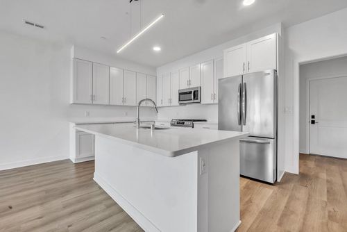 104-9352 S Alder Place, OAK CREEK, WI, 53154 | Card Image