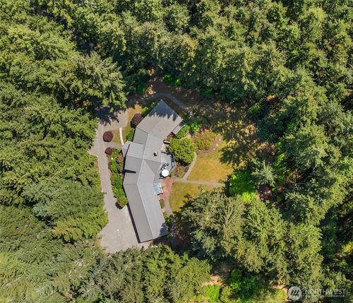 7575 Ne New Brooklyn Rd, Bainbridge Island, WA, 98110-3607 | Card Image