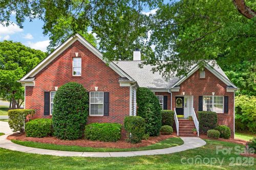 1918 Weighmont Ct, Charlotte, NC, 28227-6890 | Card Image