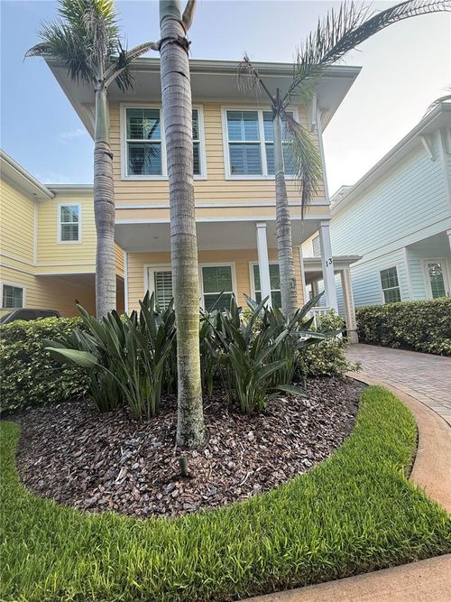 13-13 Old Feger Dr, New Smyrna Beach, FL, 32169-5295 | Card Image