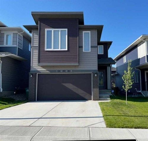 1020 Chinook Gate Heath Sw, Airdrie, AB, T4B5C9 | Card Image