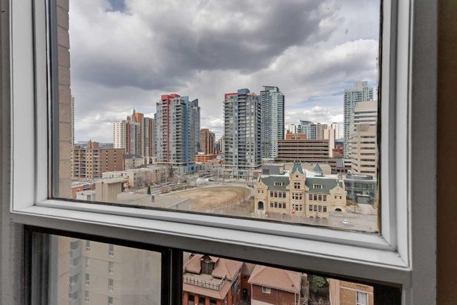 1103 - 924 14 Avenue Sw, Home with 2 bedrooms, 1 bathrooms and 1 parking in Calgary AB | Image 12