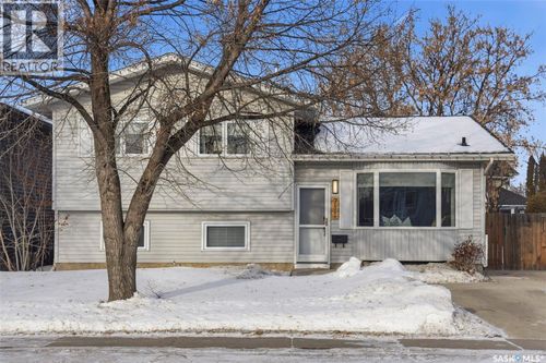 711 Kerr Rd, Saskatoon, SK, S7N3R7 | Card Image