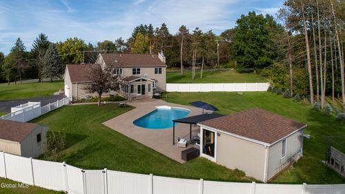 88 New Rd, East Greenbush, NY, 12061-9606 | Card Image