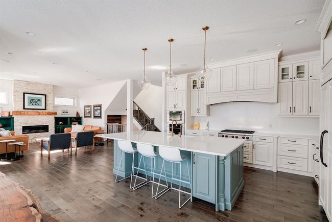 6440 Laurentian Way Sw, House detached with 4 bedrooms, 4 bathrooms and 6 parking in Calgary AB | Image 9