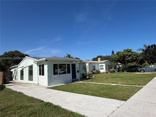 2711 Adams St, Hollywood, FL, 33020-5721 | Card Image
