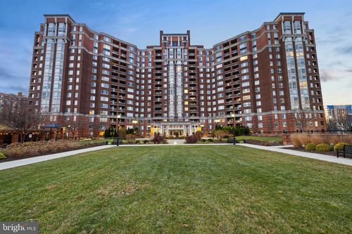 307-5809 Nicholson Ln, ROCKVILLE, MD, 20852-5704 | Card Image
