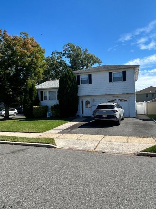 701 Willick Rd, Linden, NJ, 07036-5837 | Card Image