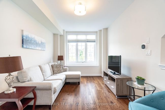 224 Appleton Crt, House attached with 3 bedrooms, 4 bathrooms and 3 parking in Newmarket ON | Image 14