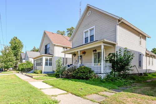 1004 Harrison Ave, Saint Joseph, MI, 49085-1508 | Card Image