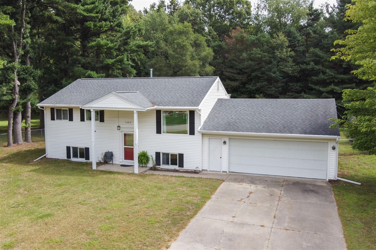 Melmax St, Norton Shores, MI 49441