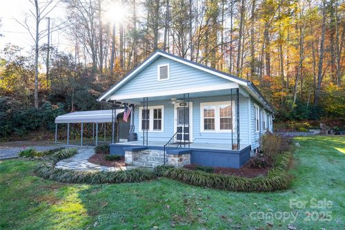 350 Island Cove Rd, Penrose, NC, 28766-8752 | Card Image