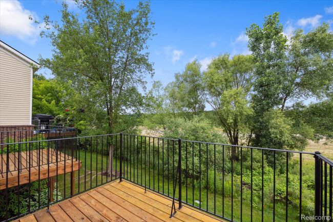 Deck off Dining Area | Image 12