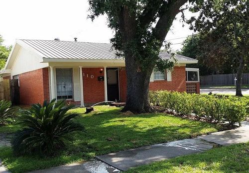 1101 Ellen Dr, Deer Park, TX, 77536-3611 | Card Image