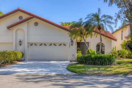 7261 Villa D Este Dr, SARASOTA, FL, 34238-5647 | Card Image