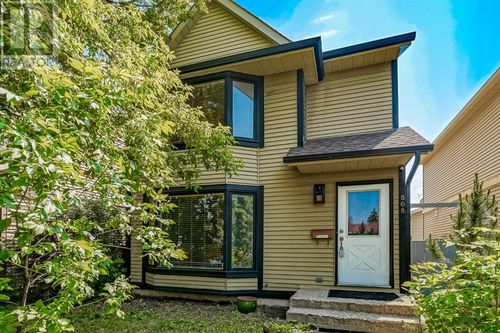 868 Queensland Dr Se, Calgary, AB, T2J6E6 | Card Image