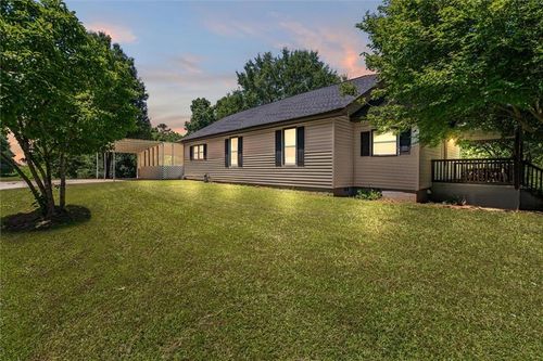 1423 Beulah Church Rd, Carrollton, GA, 30117-8784 | Card Image