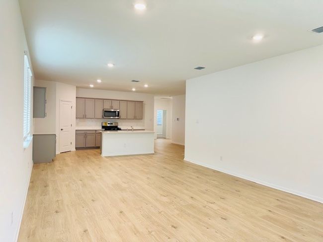 140 Corral Cv, House other with 4 bedrooms, 2 bathrooms and 2 parking in Kyle TX | Image 16